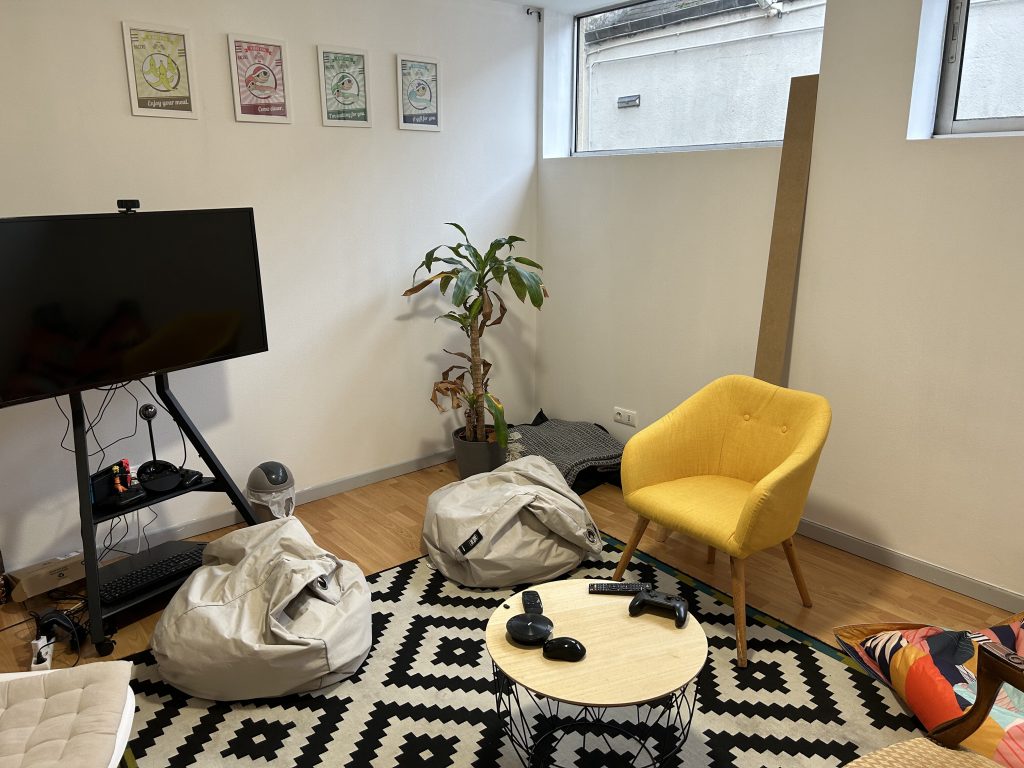bureau 3